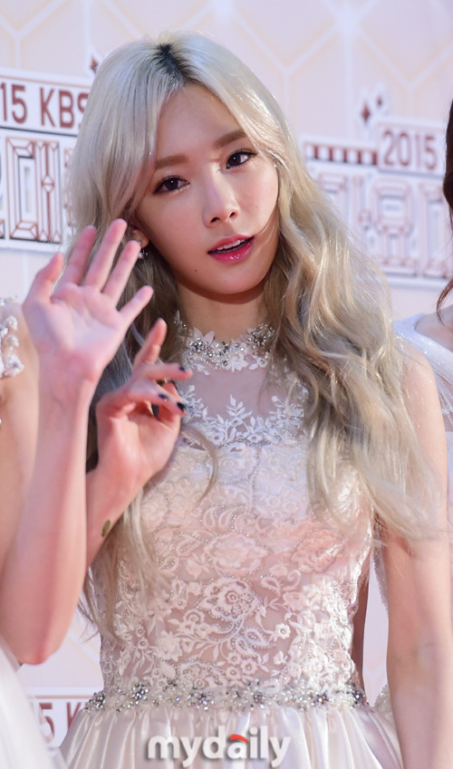 가요대축제 요정미 태연 레드카펫 | 인스티즈