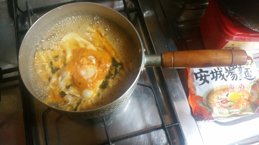 라면에 계란 푸는 스타일 | 인스티즈